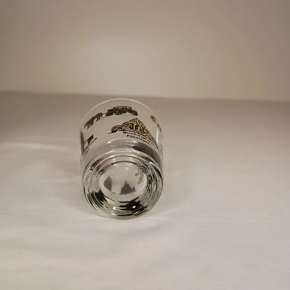 Chicago Illinois Shot Glass USA Souvenir Airport Sears Tower John Hancock Center